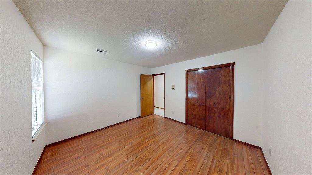 704 Sw 113th Street Property Photo 23