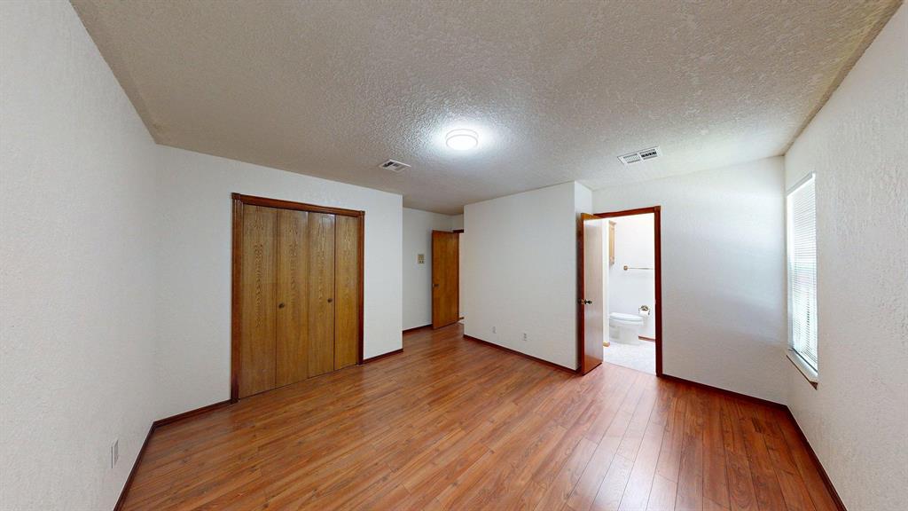 704 Sw 113th Street Property Photo 27