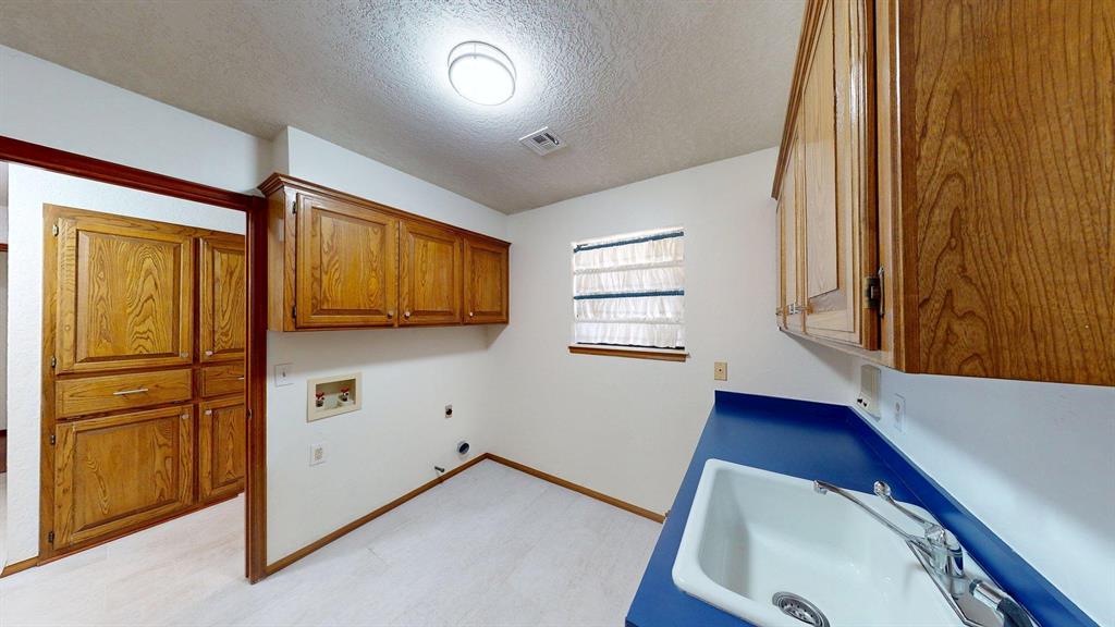 704 Sw 113th Street Property Photo 30