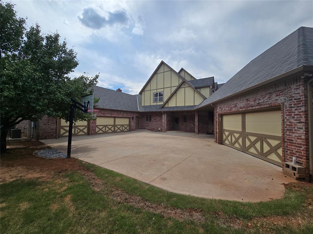 2800 E Hefner Road Property Photo 10