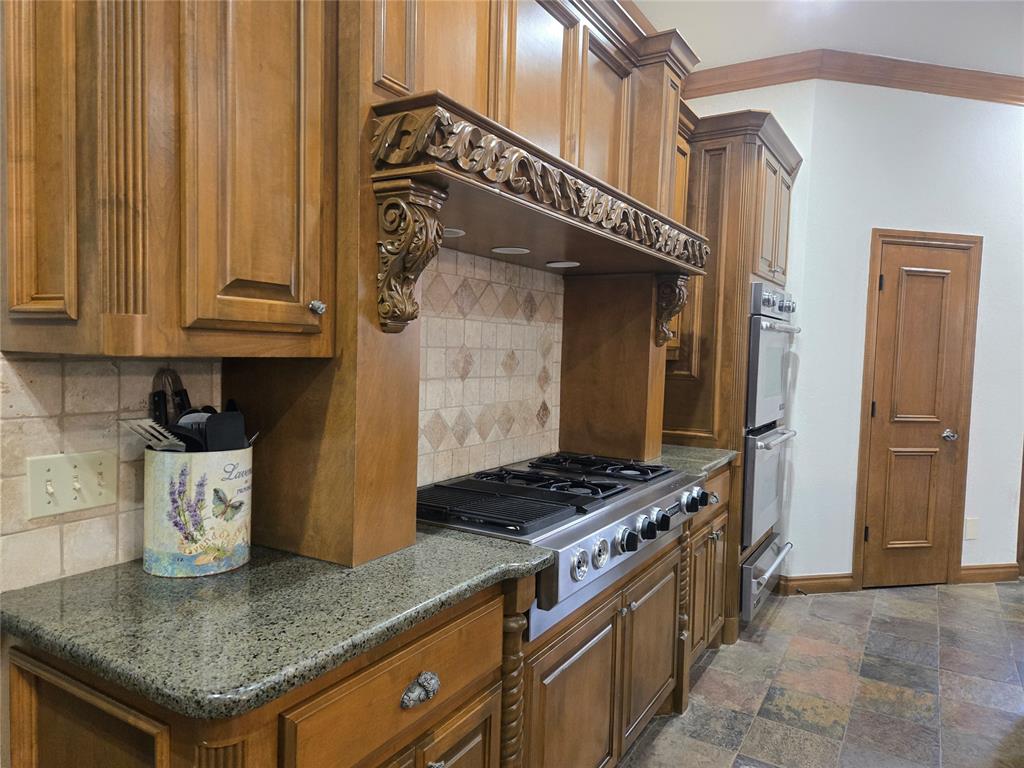 2800 E Hefner Road Property Photo 31