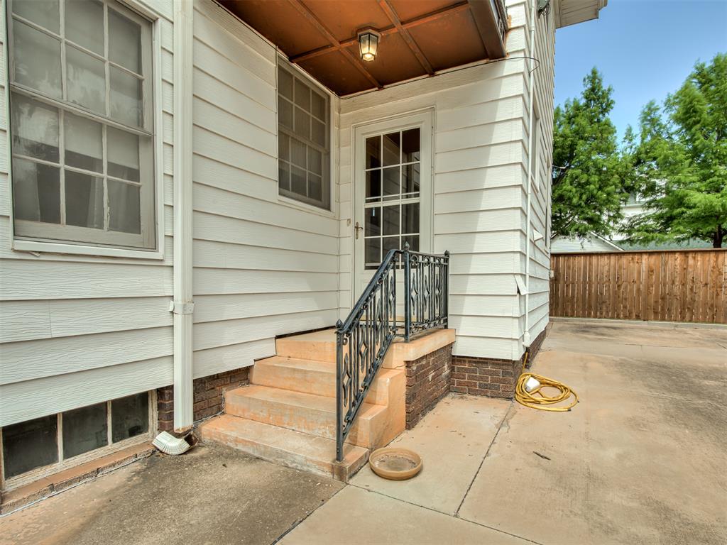 701 E Noble Avenue Property Photo 46