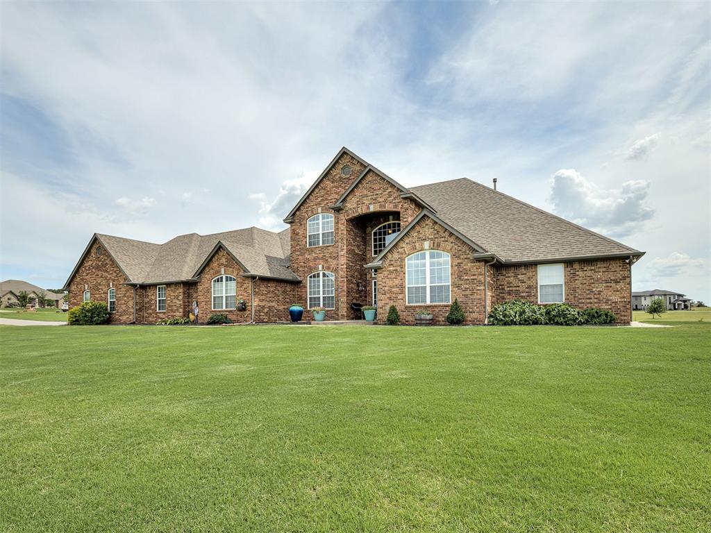 921 Hannah Dr Property Photo 45