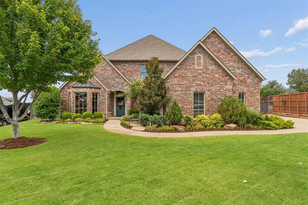 1217 River Chase Drive Property Photo 1