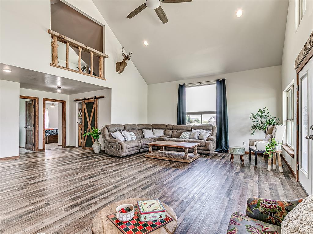 18900 Pawnee Creek Road Property Photo 4