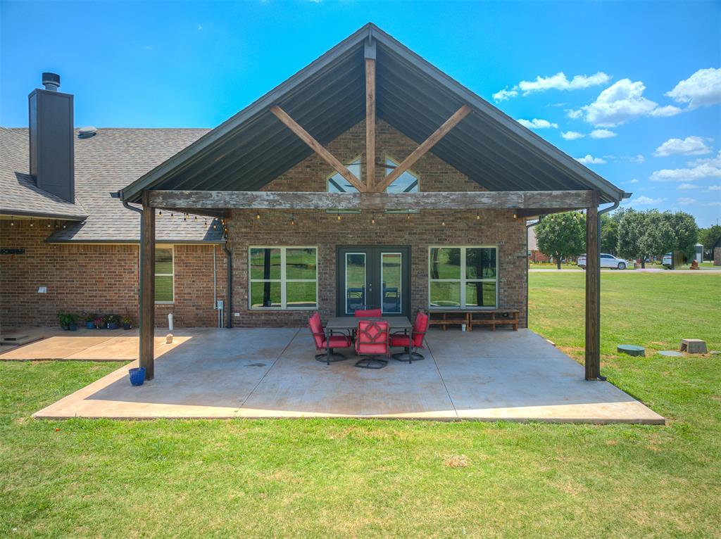 18900 Pawnee Creek Road Property Photo 5