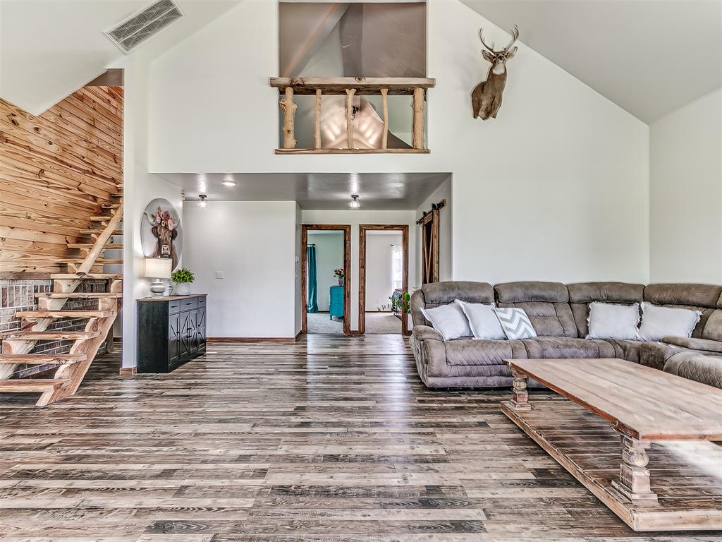 18900 Pawnee Creek Road Property Photo 8