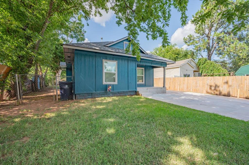 717 Se 31st Street Property Photo 5