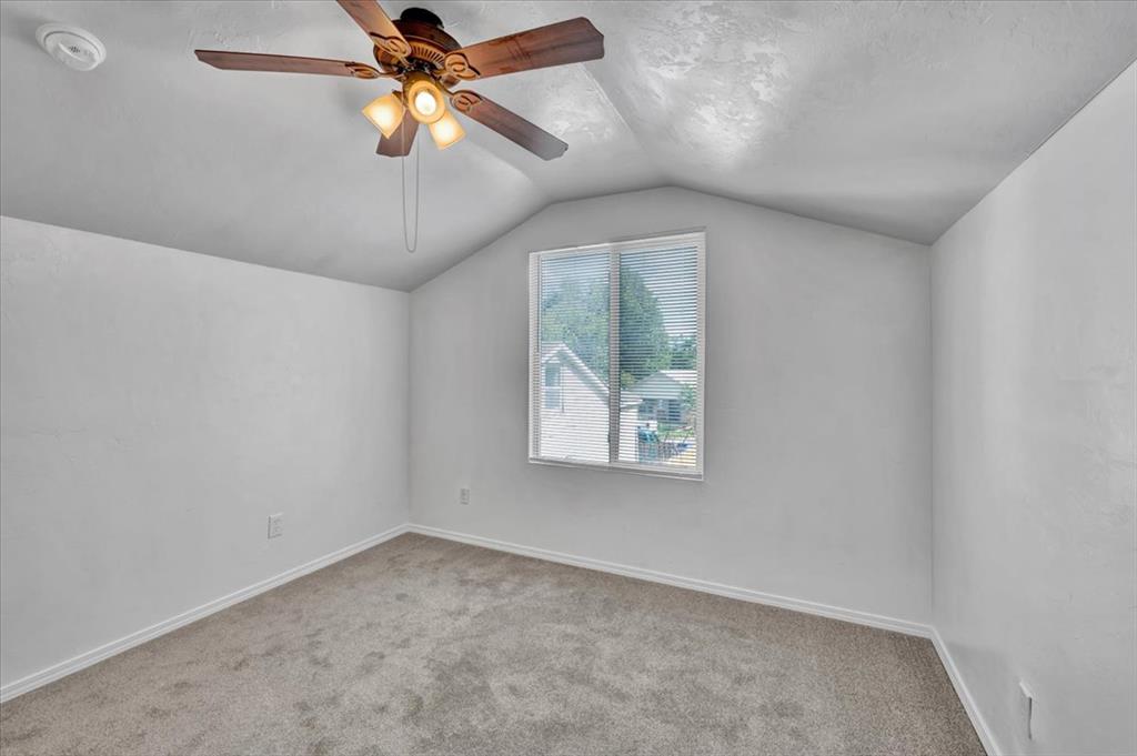 717 Se 31st Street Property Photo 34