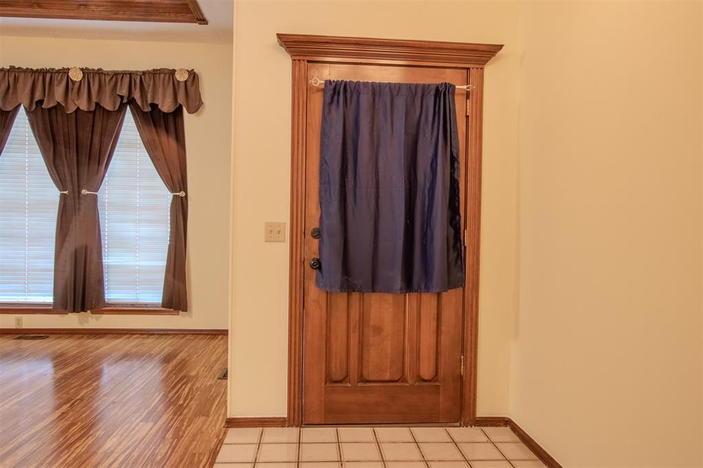 9809 S Brookline Avenue Property Photo 5