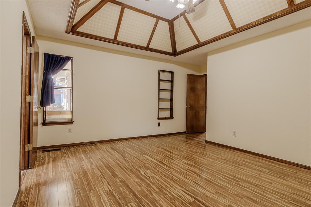 9809 S Brookline Avenue Property Photo 16