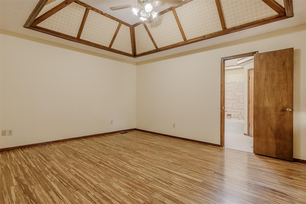 9809 S Brookline Avenue Property Photo 18