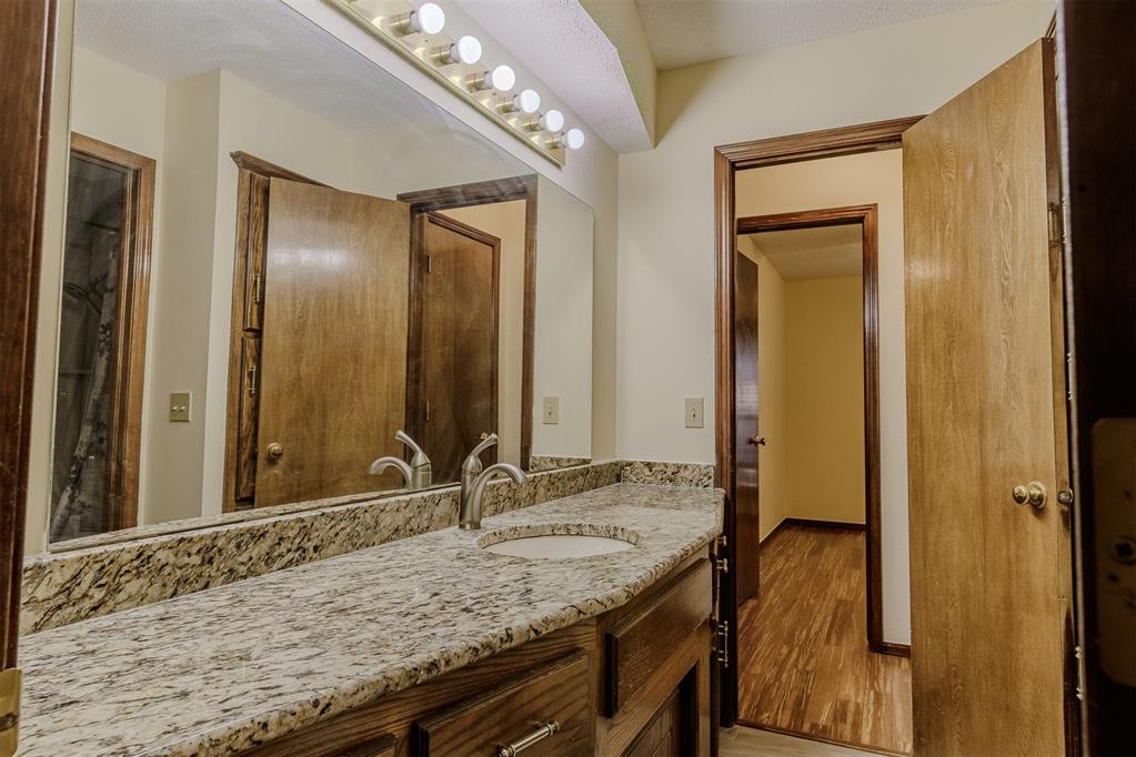 9809 S Brookline Avenue Property Photo 27