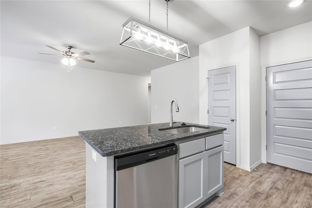 4616 Lincoln Landing Property Photo 11