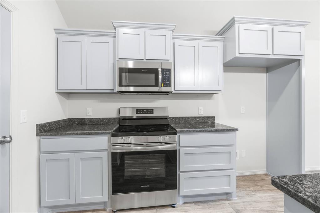 4616 Lincoln Landing Property Photo 12