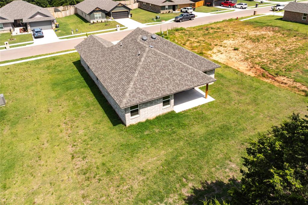 4640 Lincoln Landing Property Photo 39
