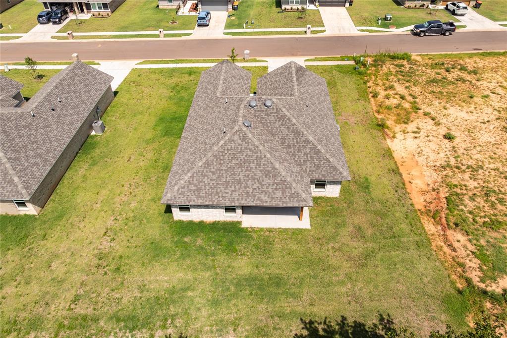 4640 Lincoln Landing Property Photo 40