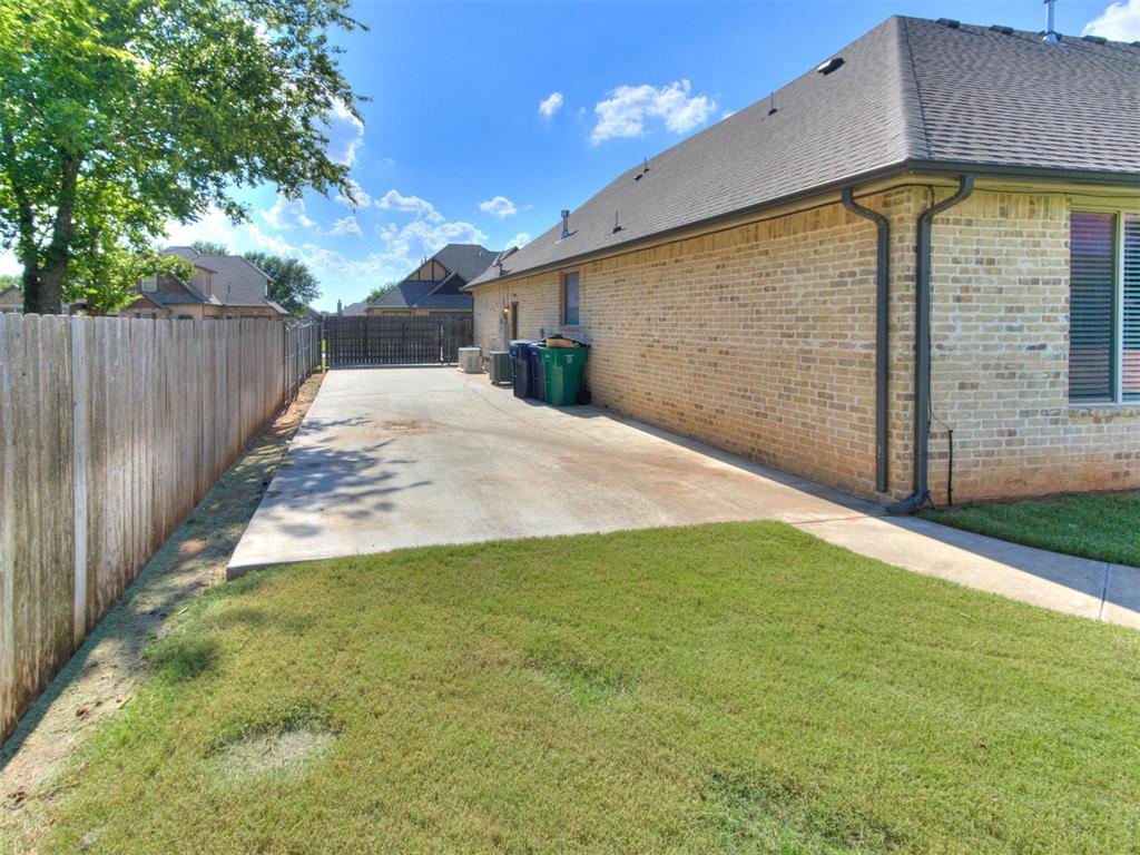 4304 Bridge Wood Lane Property Photo 36