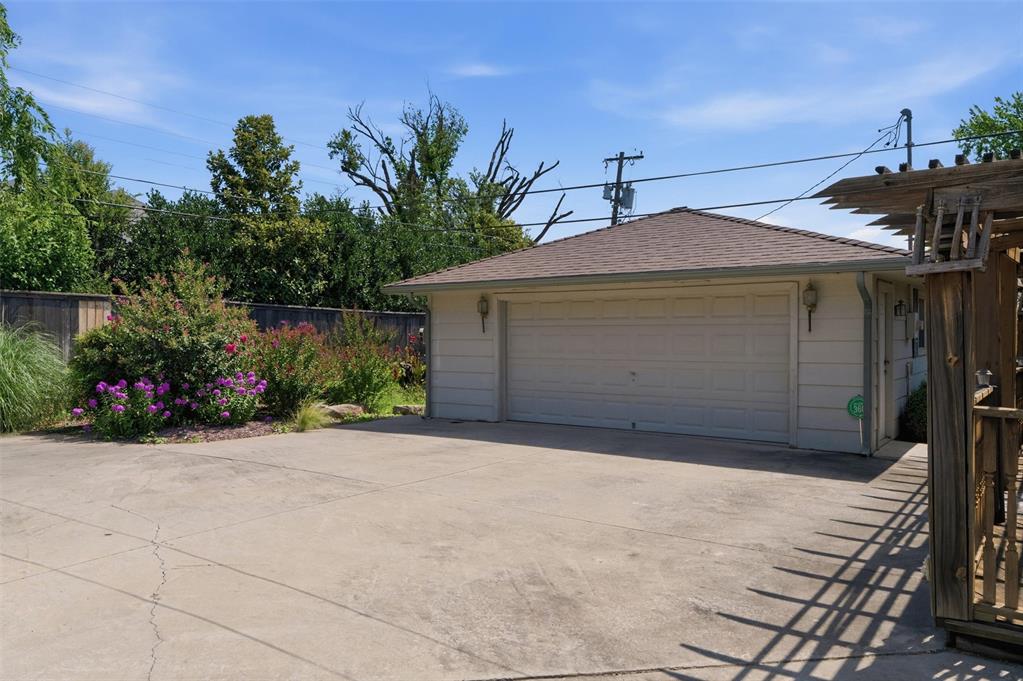 1205 Marlboro Lane Property Photo 10