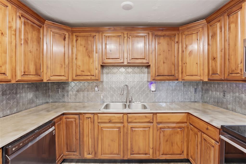 16100 County Road 20 Property Photo 9