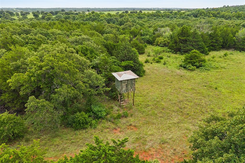 N Harrah Road Property Photo 1