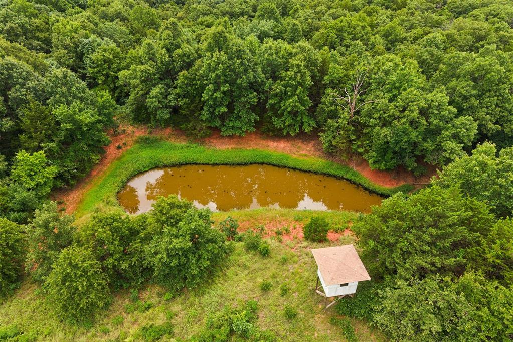 N Harrah Road Property Photo 5