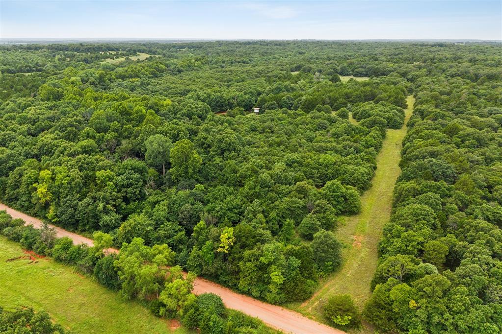 N Harrah Road Property Photo 13