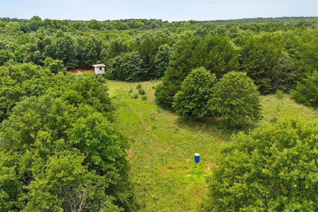 N Harrah Road Property Photo 24
