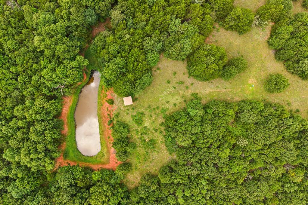 N Harrah Road Property Photo 25