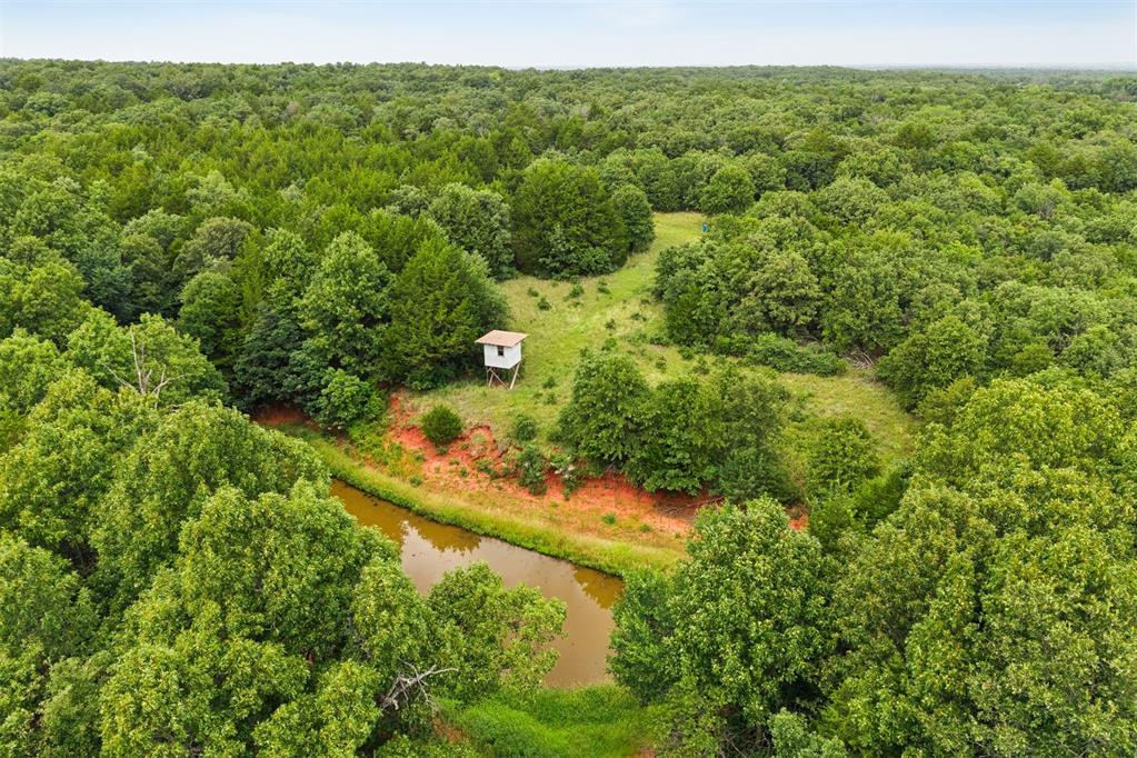 N Harrah Road Property Photo 27