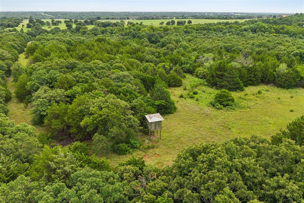 N Harrah Road Property Photo 36