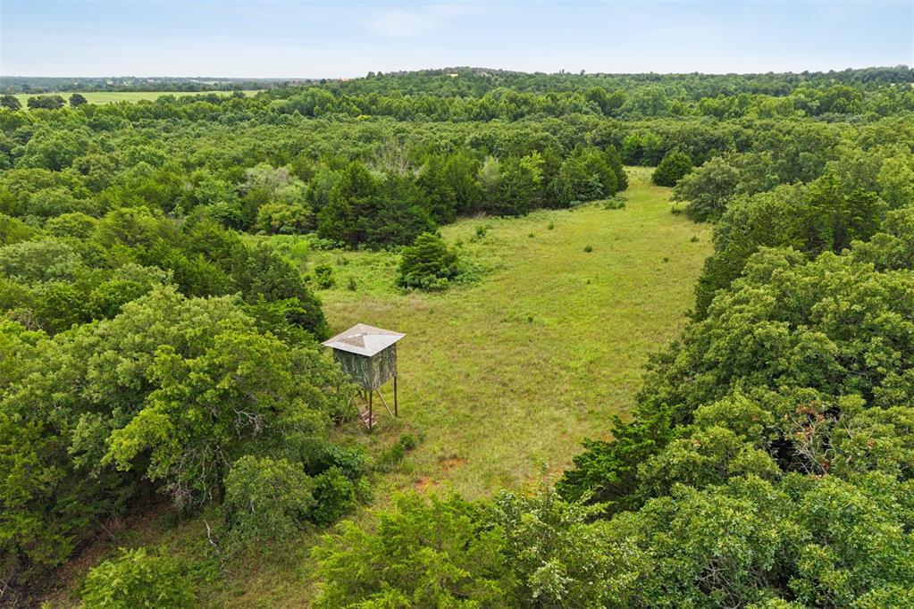 N Harrah Road Property Photo 37