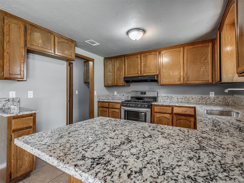 1101 Teal Place Property Photo 7
