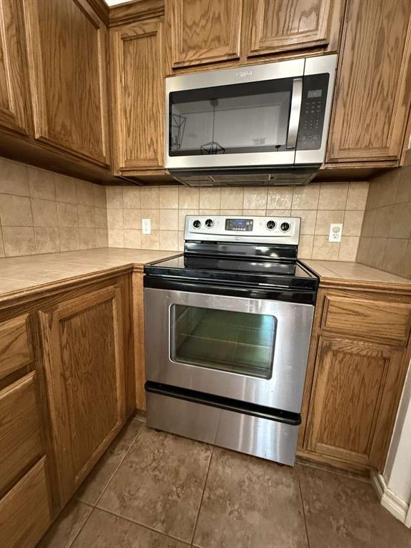 2261 Blue Jay Drive Property Photo 17