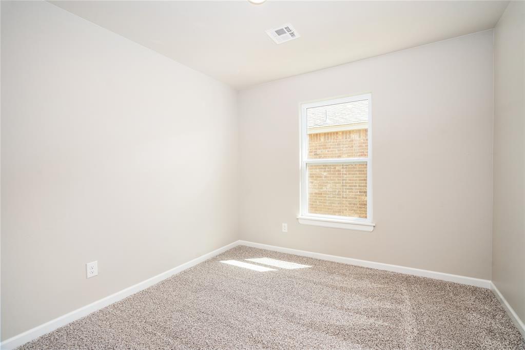 721 Luna Way Property Photo 6