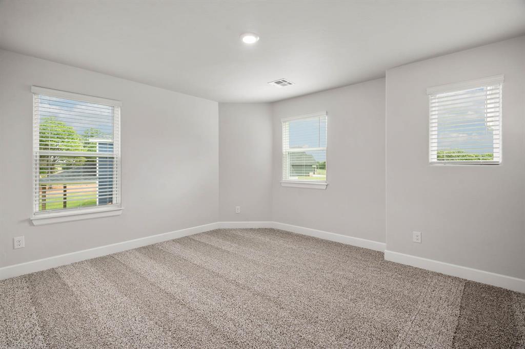 2375 Clubhouse Drive Property Photo 11
