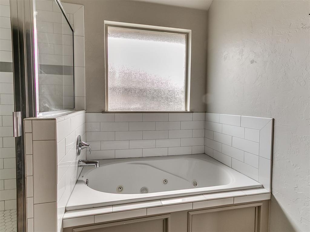13569 Cobblestone Curve Road Property Photo 29