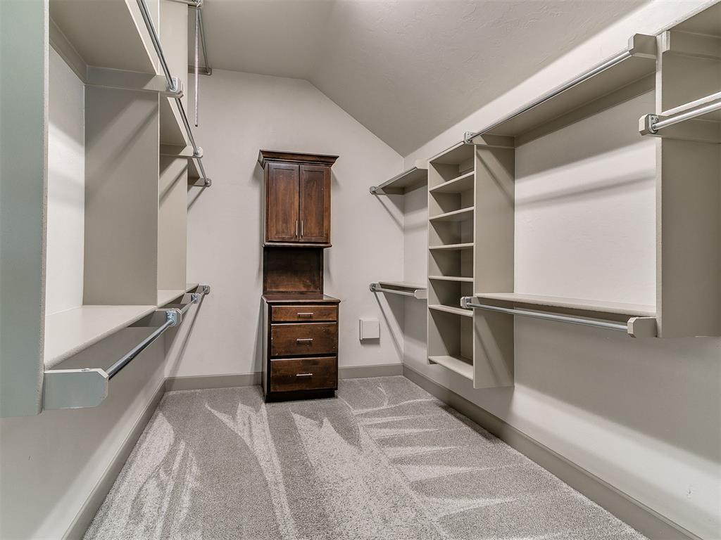 13569 Cobblestone Curve Road Property Photo 32