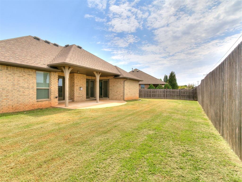 13569 Cobblestone Curve Road Property Photo 36