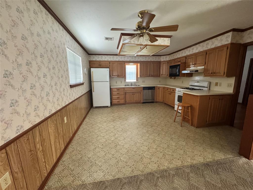 2616 N Norman Avenue Property Photo 4