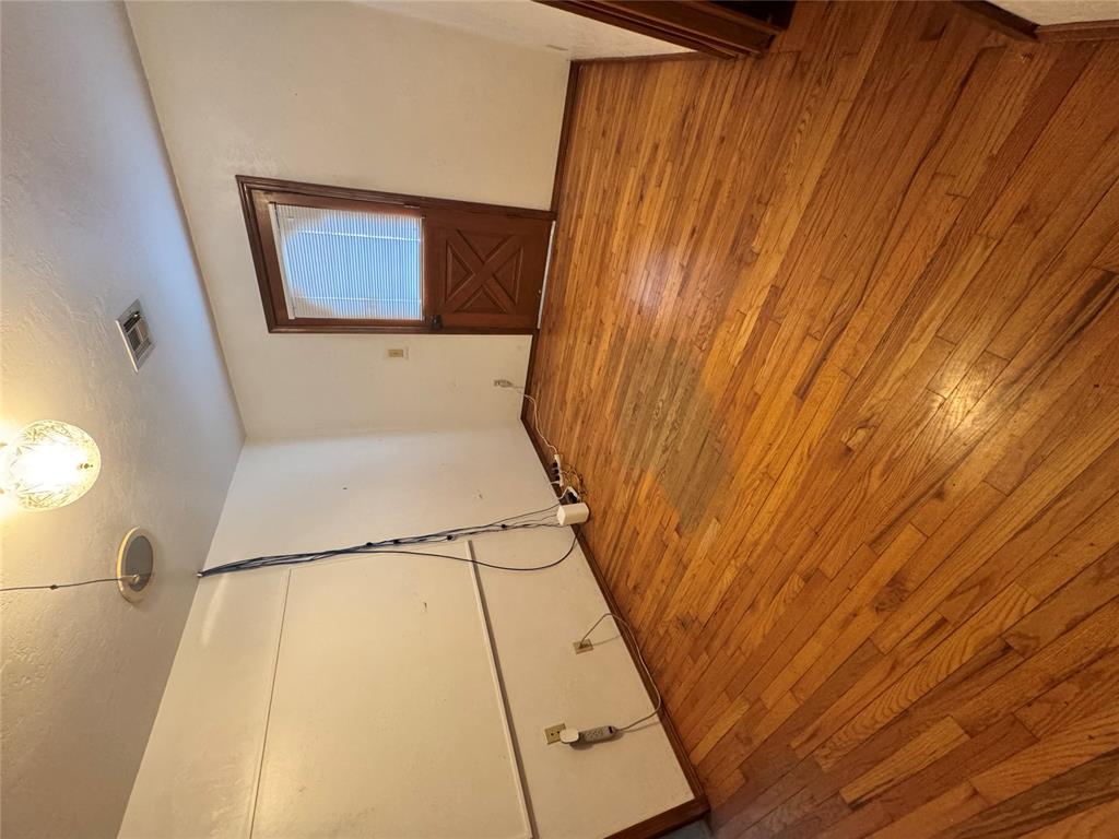 2616 N Norman Avenue Property Photo 17