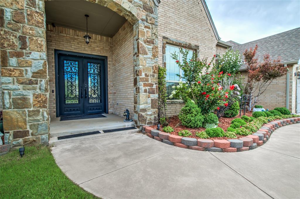 14409 Caledonia Way Property Photo 3