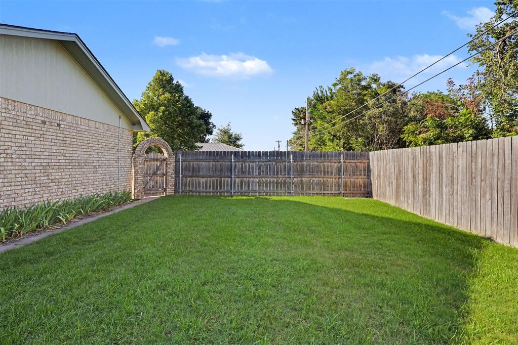 116 W Jackson Street Property Photo 37