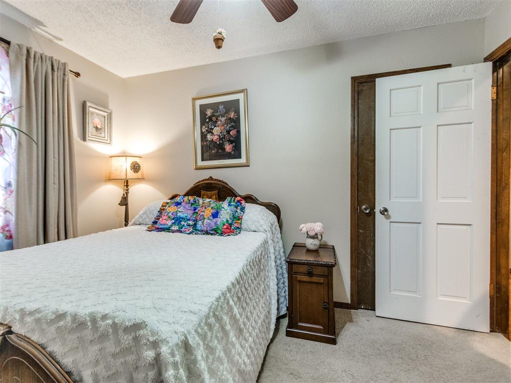 752 Red Oak Terrace Property Photo 18