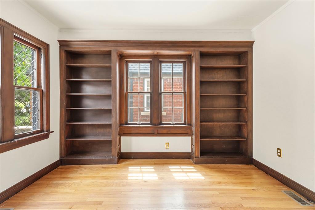 244 Nw 34th Street Property Photo 15