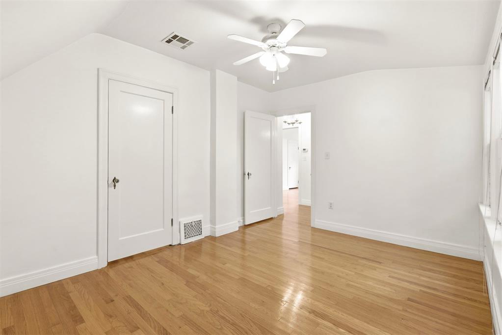244 Nw 34th Street Property Photo 25