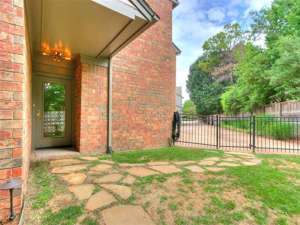 1201 Glenbrook Drive 5 Property Photo 1