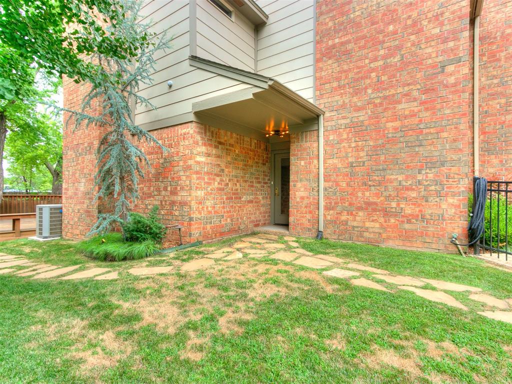 1201 Glenbrook Drive 5 Property Photo 2