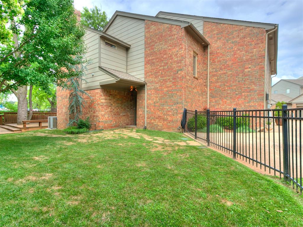 1201 Glenbrook Drive 5 Property Photo 3