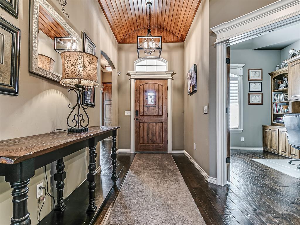 11705 Charleston Way Property Photo 4